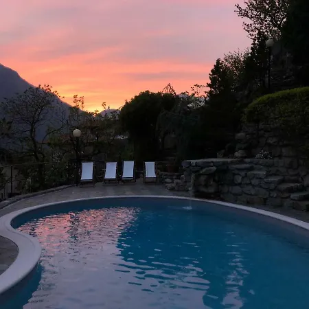 Eden Sul Lago Di Como 펜션 네소