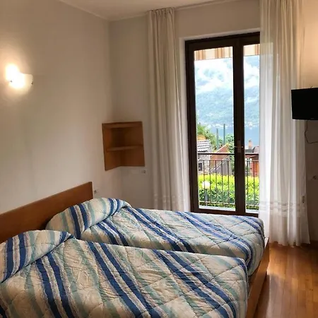 Eden Sul Lago Di Como 네소